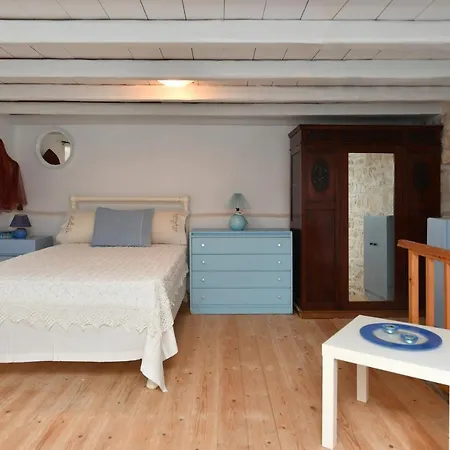 Holiday home Centrally Located House For 3 People In