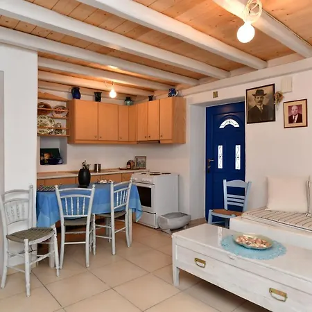 Centrally Located House For 3 People In Holiday home